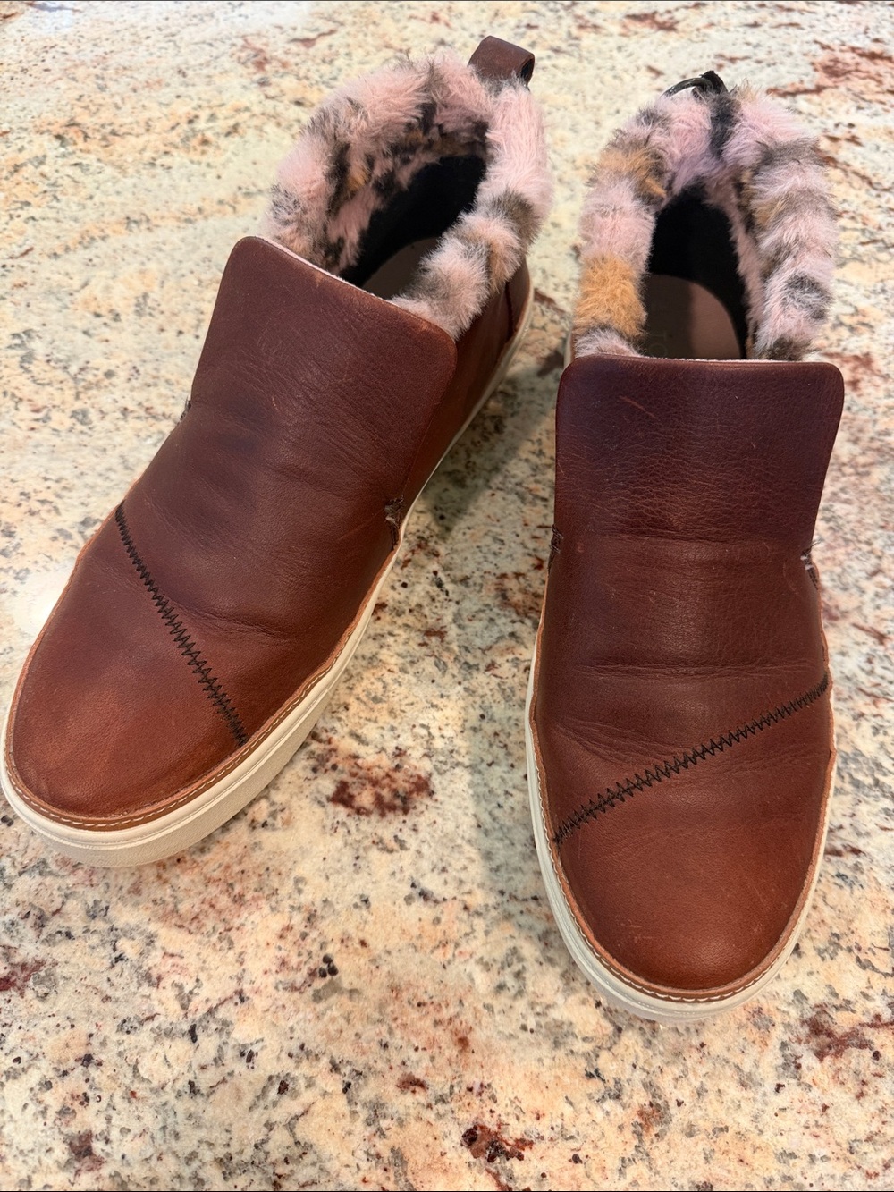 TOMS Faux Fur Booties 9-1/2